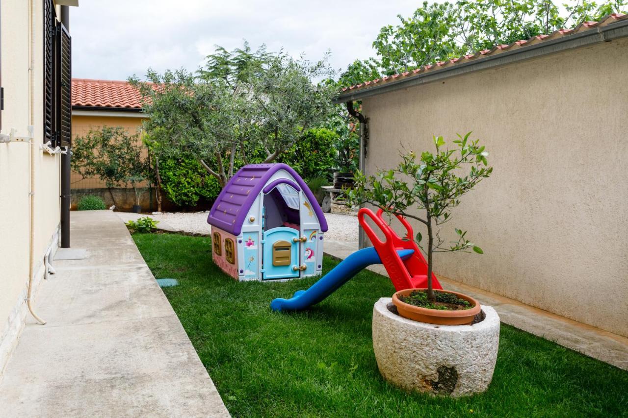 Apartman Sintic Krk Town Exterior foto
